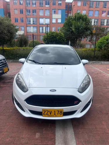 Ford Fiesta 1.6 Hatchback Se
