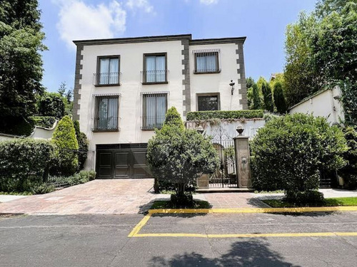 Casa En Venta En Bosque De Las Lomas