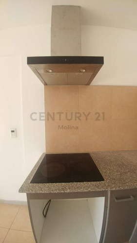 Venta: Dos Ambientes Balcón Terraza Y Cochera En Balvanera