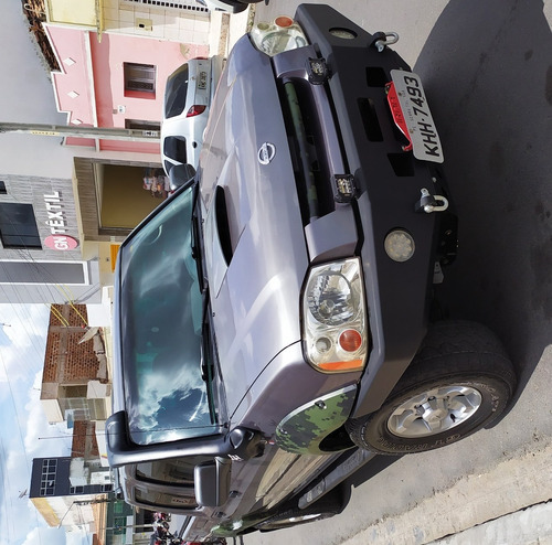 Nissan Frontier 2.8 Xe Cab. Dupla 4x2 4p 2004