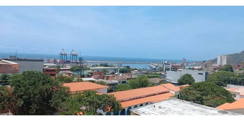 Oficina En Venta - Macuto