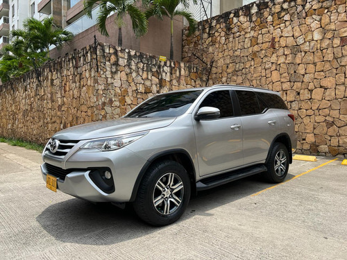 Toyota Fortuner 2400cc Diesel 2020