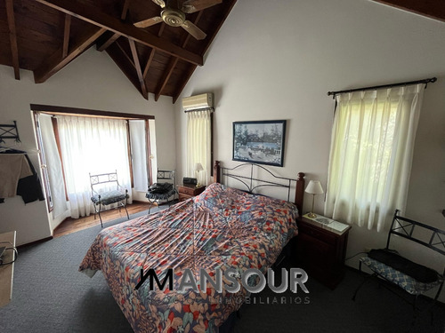 Chalet Sobre Lote De 1550m2 En Esquina Country San Diego