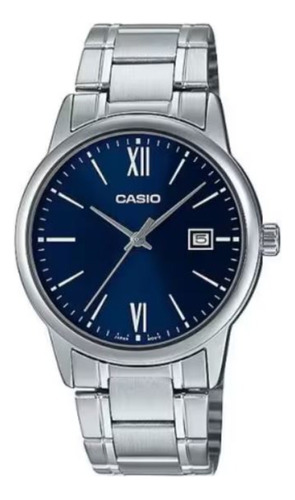 Reloj de pulsera Casio Enticer MTP-V002 de cuerpo color gris, analógico, para hombre, fondo azul, con correa de acero inoxidable color gris, agujas color gris oscuro, dial gris, minutero/segundero gris, bisel color gris y desplegable