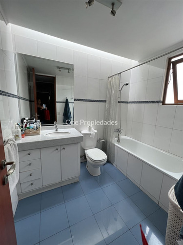 Casa En Arriendo De 4d/5b En Condominio. En Colina