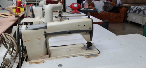 Imagem 1 de 5 de Vende-se Uma Fábrica De Calçados Feminino 61.984.100.200
