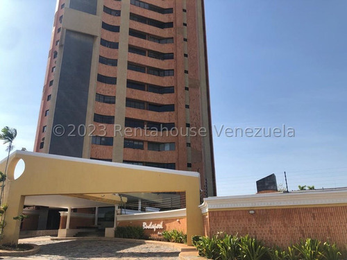 Apartamento En Venta En Maracaibo Sector Juana De Avila Edw Mls #24-10800
