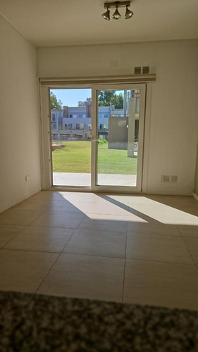 Departamento En Venta - 1 Dormitorio 1 Baño - Cochera - 60mts2 - Pilar