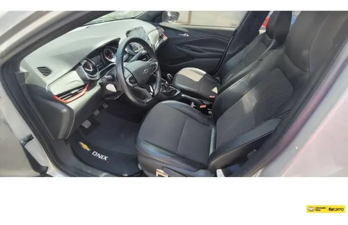 Chevrolet Onix 1.0T Rs Mt