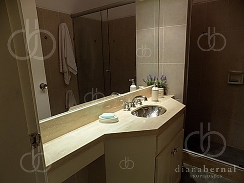 Casa En Punta Del Este Paya Mansa, 6 Dormitorios + Dep Y Piscina. - Ref: 42993
