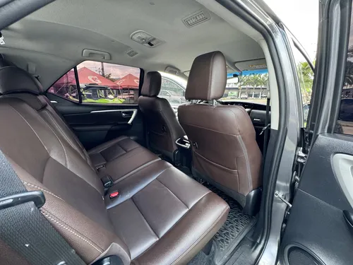 Toyota Fortuner 2.7 SRV