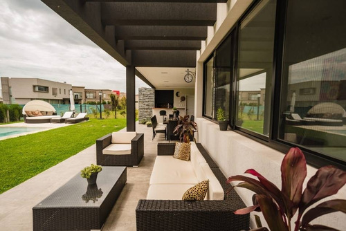 Imagen 5 de 10 de Proyecto Y Construcción - Arquitectos - Monarq Arquitectura