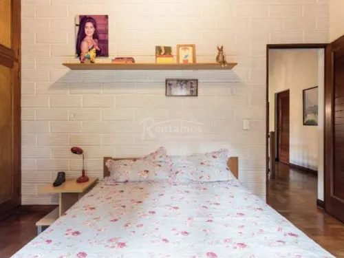 Casa En Arriendo En Loma De San José. Cod A776095
