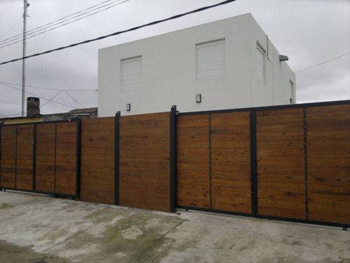 Casa En Venta De 2 Dormitorios En Maldonado