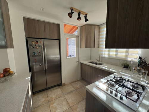 Casa En Arriendo/ Brisas Del Valle/amplio Patio /puente Alto