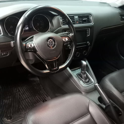 Imagen 6 de 10 de Volkswagen Vento 1.4 Highline 150cv At