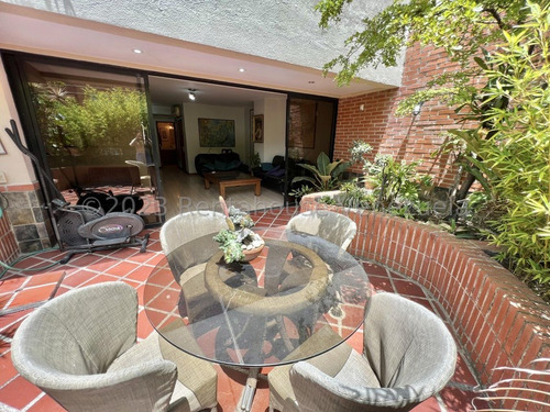Se Ofrece En Venta Acogedor Y Extraordinario Penthouse Ubicado En Campo Alegre