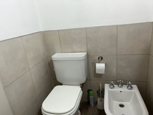 Imagen 6 de 10 de Monoambiente Con Terreza Y Cochera Tipo Suite De Hotel En Ba