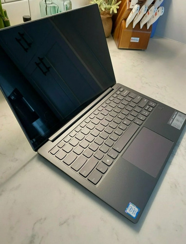 Lenovo Ideapad 730s-13.3/intel I7-8565u / 8gb Ram/512gb Ssd