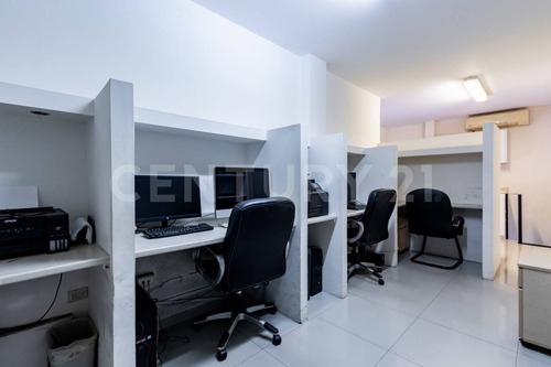 Casa En Venta En Montecarlo Residencial