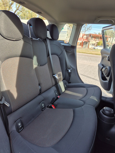 Mini Cooper F55 134cv