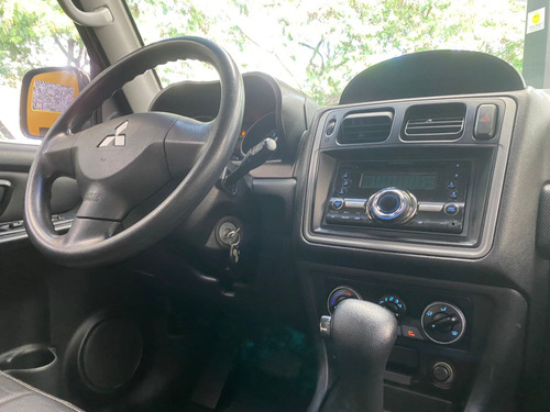 Mitsubishi Pajero TR4 2.0 4X2 16V 140CV FLEX 4P AUTOMÁTICO