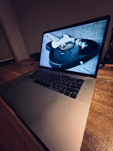 Macbook Pro 15 I7 256 Gb Touch Bar