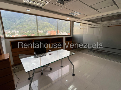 Oficina Centro En Venta En Los Dos Caminos. Cecilia Gutierrez. 25-18382