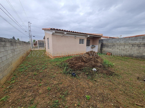 Imagen 17 de 30 de Casa En Venta En La Piedad Cabudare Lara, Conjunto Privado Con Vigilancia Las 24 Horas Del Dia, Numero De Contacto Teléfono: (0.4.2.4.5.9.3.7.5.4.2), Rent-a-house Centro Occidente Mls Código: 22-24898