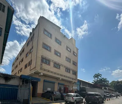Edificio en alquiler