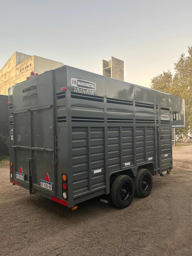 Trailer Semirremolque Caballos C/dormitorio Homologado Lcm