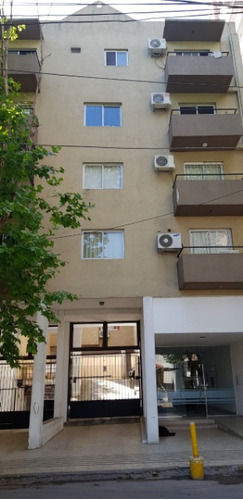 Cochera Cubierta En Venta Muy Cómoda En San Fernando