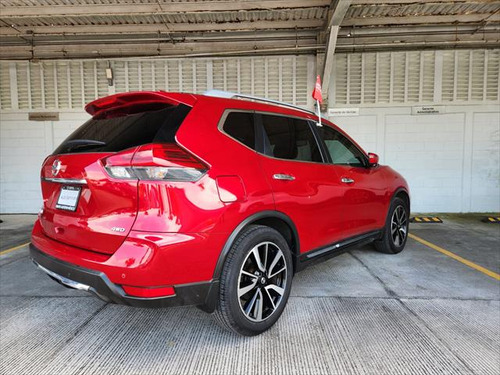 Nissan X-Trail 2.5 Exclusive 3 Row Cvt