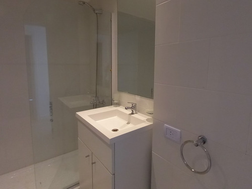 Imagen 6 de 10 de Venta Departamento Con Vista Al Mar. Zona La Perla