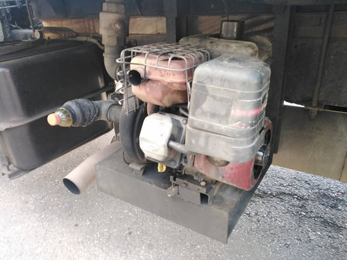 Imagen 13 de 14 de Chevrolet Fvr Camion Cisterna