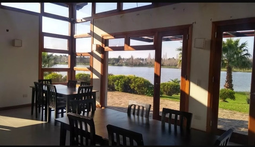 Hermosa Casa Con Fondo A La Laguna B° Posada De Los Lagos