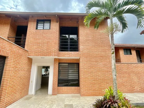 Casa En Venta Oripoto 330 M2