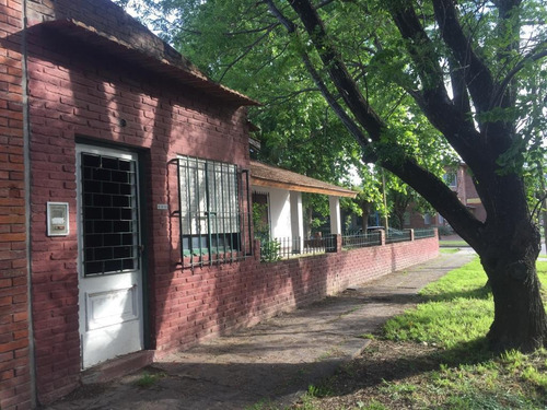 Imagen 15 de 18 de Casa En Venta, Hipólito Yrigoyen 893, Belén De Escobar