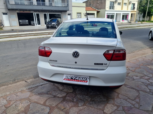 Volkswagen Voyage 1.6 Highline 101cv