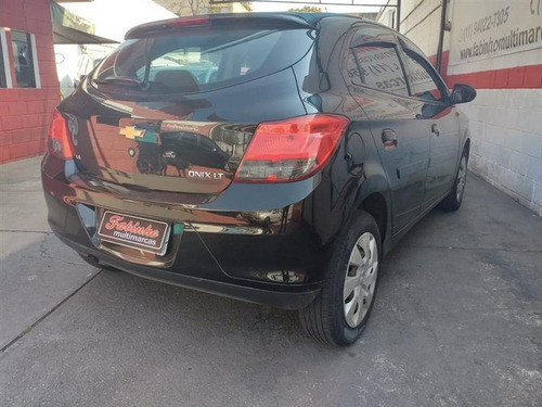 Chevrolet Onix 1.4 Mpfi Lt 8v Flex 4p Manual 2012/2013