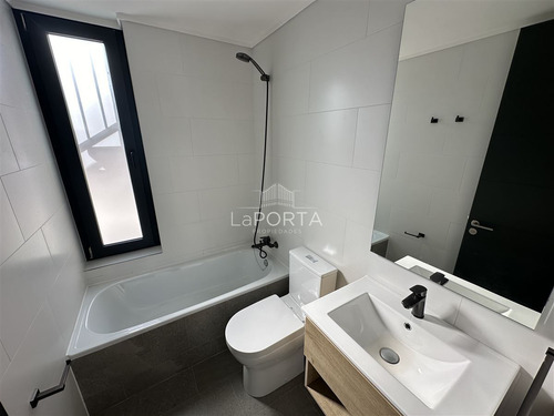 Sin Comisión / Penthouse / Bajos Ggcc