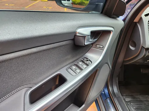 Volvo XC60 2.0 T5