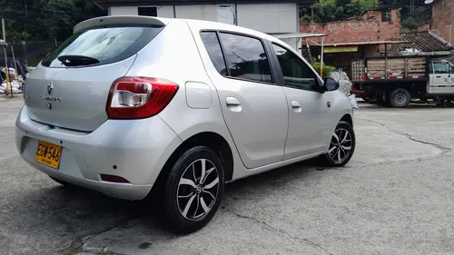 Renault Sandero 1.6 Authentique / Life