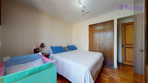 Casa En Venta De 3 Dorm. En La Reina