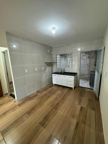 Casa Reformada Com 2 Quartos E 2 Banheiros No Morro Da Cruz