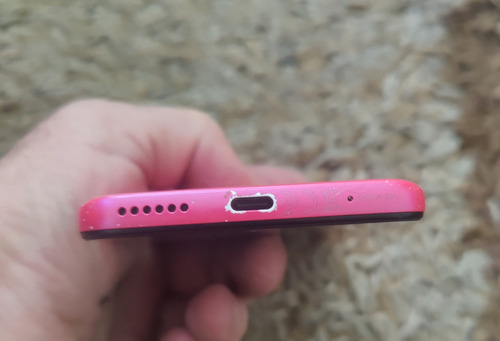 Moto G20, 64 Gb De Memoria Y 4 Gb Ram, Libre Para Cualquier Compañía, Buena Estética, Funciona Todo Bien, Solo No Acciona El Botón De Subir Volumen Rosa (Usado)