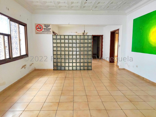 Imagen 8 de 17 de Ls Vende Casa Los Palos Grandes 22-27941