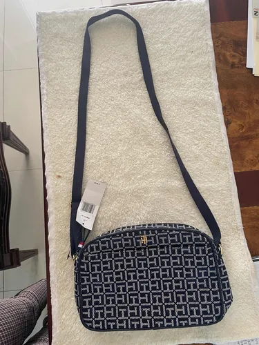 Bolsa Tipo Mariconera Tommy Hilfiger MercadoLibre