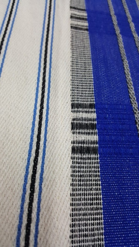 Imagen 2 de 6 de Poncho Costeño Dinastía Azul