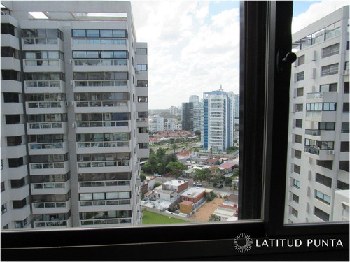 Imagen 18 de 30 de Piso Alto En Brava, 3 Dormitorios